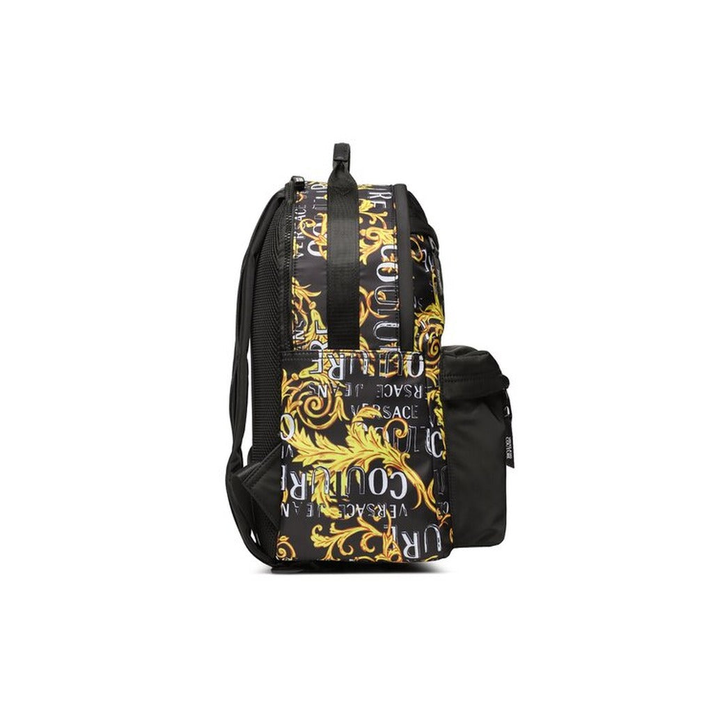 Versace Jeans Couture - شنطة ظهر بنقشة باروكية ذهبية