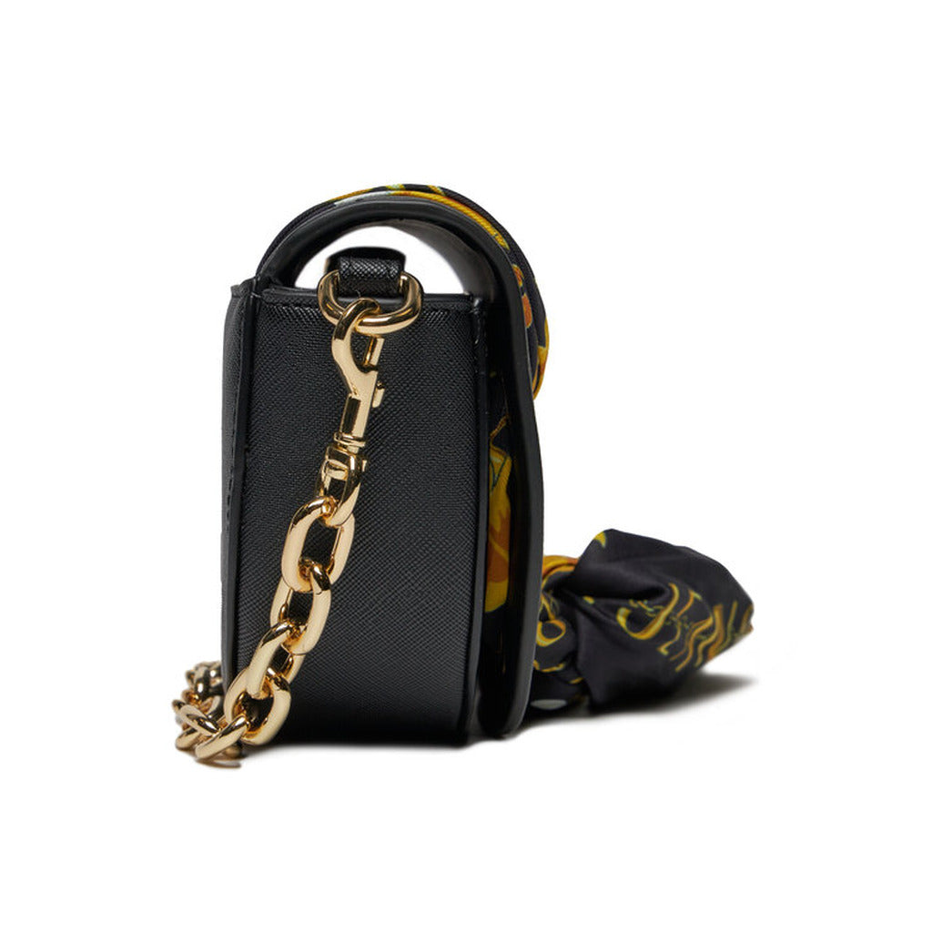 شنطة كتف سوداء بسلسلة ذهبية – Versace Jeans Couture