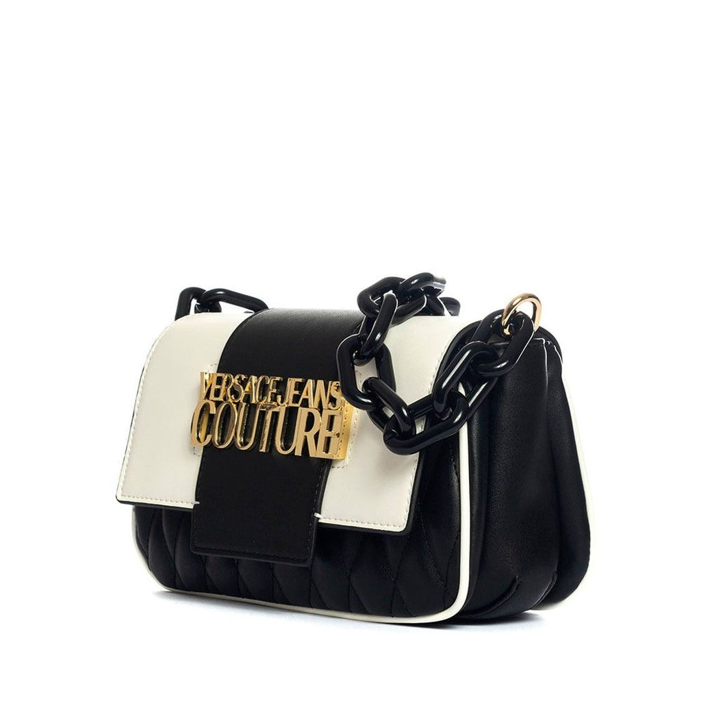 Versace Jeans Couture - شنطة كتف مبطنة بشعار ذهبي وسلسلة سوداء - أبيض × أسود